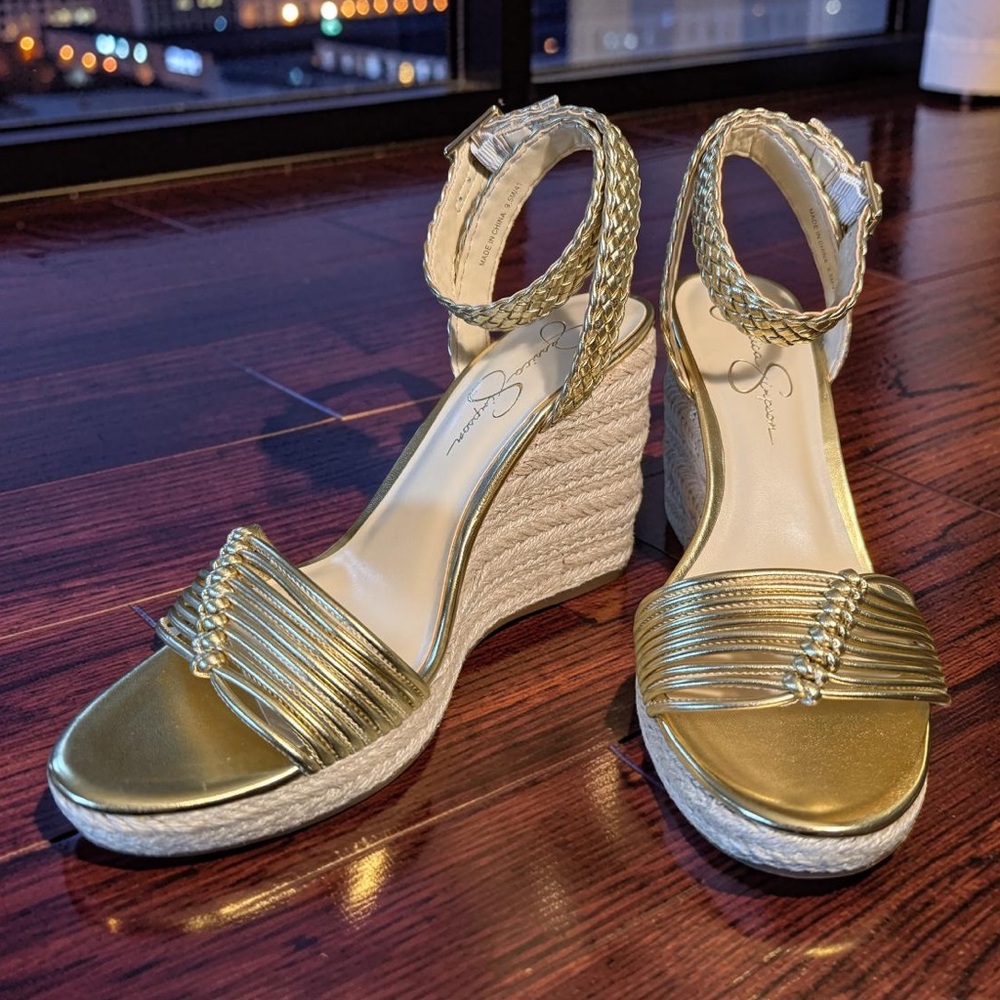Jessica Simpson NWT Sz 9.5M Metallic Gold Braided Ankle-Strap Wedge Sandals S304